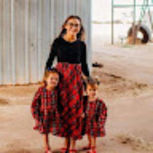 Meet your Posher, Ayva